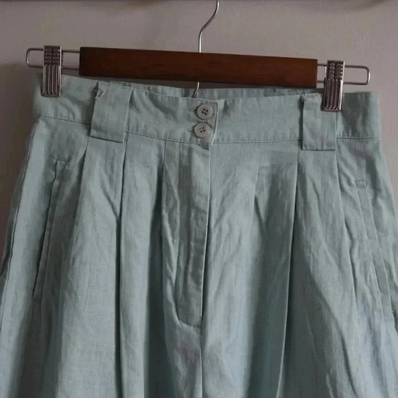 Carol Horn Workshop Linen Trouser Shorts - Picture 2 of 4
